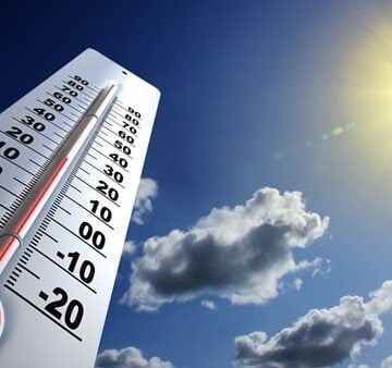 هيئة الأرصاد الجوية تعلن حالة الطقس لليوم الثلاثاء الموافق 23 أبريل ارتفاع تدريجي في درجات الحرارة