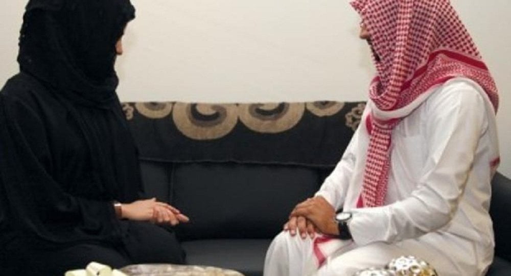 ستة شروط في عقد زواج لإمرأة سعودية يثير ضجة واسعة على مواقع التواصل الاجتماعي