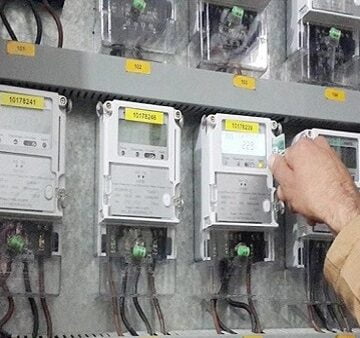 وزارة الكهرباء تُعلن “اليوم” الزيادات الجديدة في أسعار شرائح الكهرباء