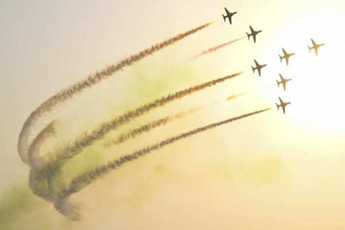 اليوم الوطني السعودي 1441| بالصور عروض القوات الجوية 89 بسماء جِدة احتفالاً بالحدث الكبير