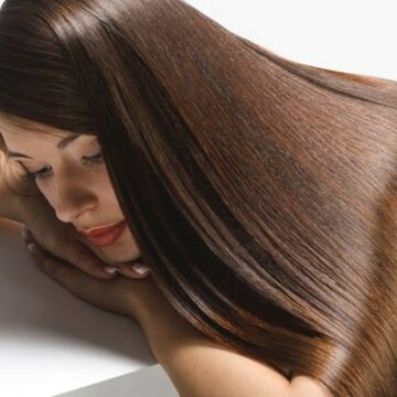 وصفات طبيعية لتنعيم الشعر وكيفية التخلص من الدهون في فروة الرأس