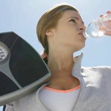نظام رجيم الماء لفقدان الوزن خلال أسبوع ونصائح لاتباع تخسيس المياه
