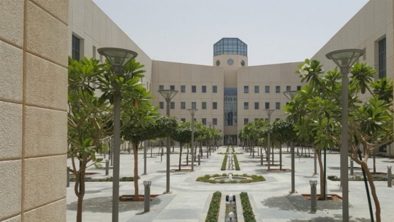 خبر منتشر| وزارة التعليم السعودية تدرس إلغاء اختبار القدرات كشرط لدخول الجامعات