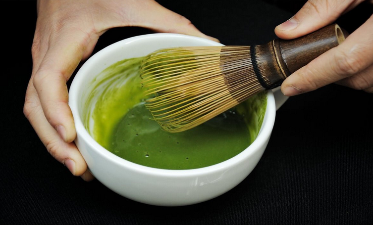 يحارب سرطان الجلد والتجاعيد المبكرة.. فوائد ماسك الشاي الأخضر للبشرة