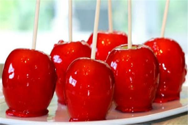 طريقة عمل التفاح بالكراميل الحلوى المفضلة لكل الصغار والأطفال