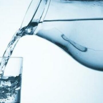 فوائد شرب الماء قبل النوم لصحة الجسم وكيفية استخدامه لخسارة الوزن