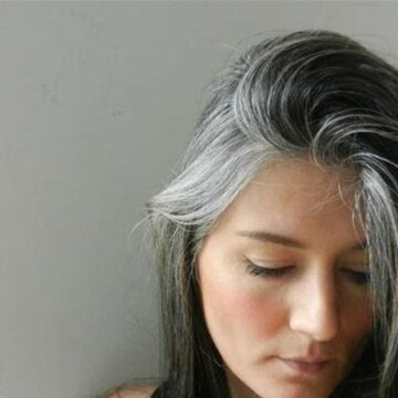 وصفة القرنفل بالمكونات الطبيعية لعلاج الشيب المبكر والقضاء نهائياً على اللون الأبيض في الشعر