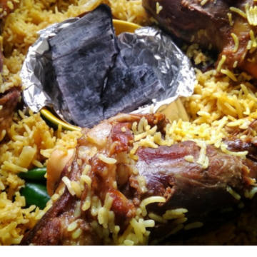 على طريقة المطبخ السعودي عمل مندي اللحم بالفحم في المنزل بخطوات سهلة لوجبة شهية