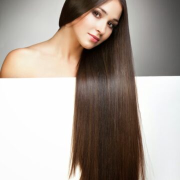 وصفات طبيعية لتطويل الشعر بسرعة والحصول على شعر قوي ولامع باستخدام مكونات بسيطة
