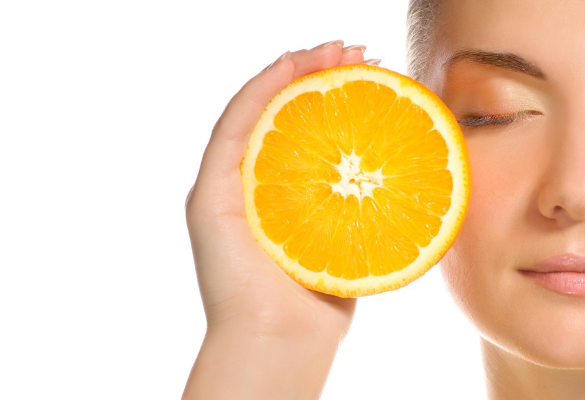 وصفات طبيعية من البرتقال للبشرة جربيها ولن تندمي ستجعل بشرتك مشدودة ومشرقة كالأطفال