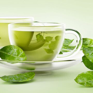 فوائد الشاي الأخضر بماء الورد لا يعرفها الكثيرون.. تناول كوب بعد كل وجبة وشاهد ما سيحدث لجسمك