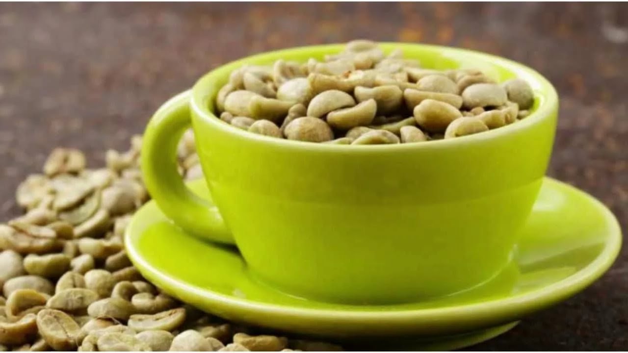 الأطباء يحذرون: على الرغم من فوائدها المتعددة شرب القهوة الخضراء بتلك الطريقة له مضاعفات صحية خطيرة