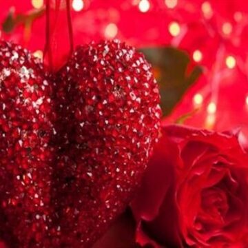 رسائل عيد الحب و كلمات الرومانسية و اجمل اغنية تهديها لحبيبك فى عيد الحب 2020