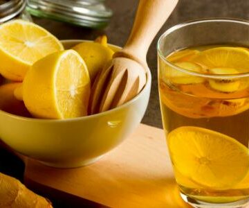 فوائد الماء الدافئ مع الليمون على الريق ستجعلكم تشربونه صباحاً وقبل أي شي