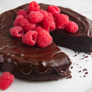 طريقة إعداد كعكة الشوكولاتة بدون دقيق في مطبخك