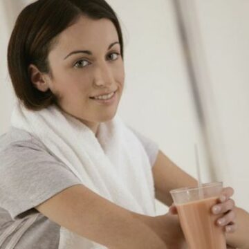 3 مشروبات صحية تمنح الجسم الطاقة لممارسة التمارين الرياضية حضريها في المنزل الآن