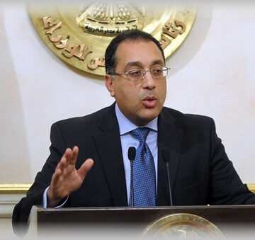 7 قرارات حاسمة من الحكومة المصرية يبدأ تطبيقها الأربعاء أهمها حظر التجوال