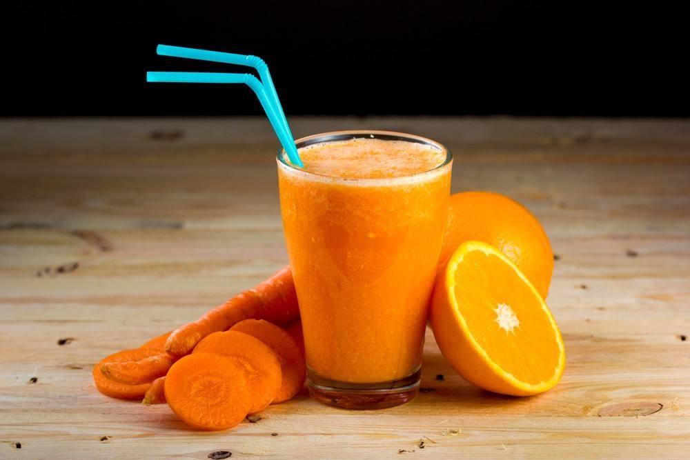 طريقة تحضير عصير البرتقال بالجزر في المنزل لتقوية المناعة وحمايتها من التعرض لنزلات البرد