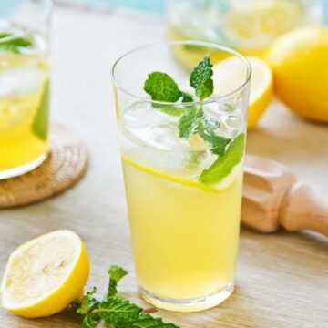 فوائد مذهلة لتناول كوب من عصير الليمون: مش هتصدقي انك تقدري تعملي بيه كل ده لشعرك وبشرتك