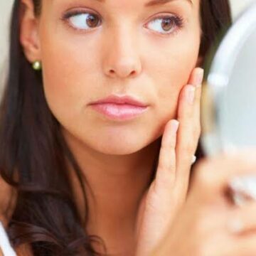 بلمسة من هذا الزيت إزالة الشعر الزائد من الوجه بسهولة للأبد والنتيجة ستبهرك مضمونة ومجربة