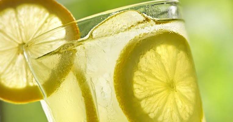كوب قبل الفطار يغير حياتك.. 6 فوائد لشرب عصير ليمون على الريق ستجعلك لا تستغنى عنه أبدًا