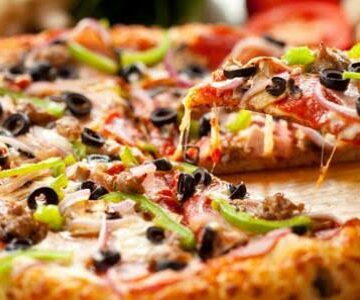 طريقة عمل البيتزا الإيطالية اللذيذة من المنزل مثل المطاعم بطريقة سهلة