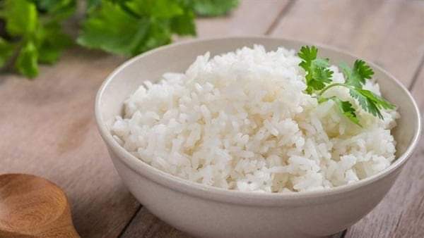طريقة عمل الأرز الأبيض المفلفل… بخطوات سهلة وبسيطة