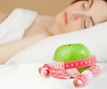 نصائح بسيطة تساعدك في حرق الدهون أثناء النوم بسهولة وفعالية لفقدان الوزن الزائد