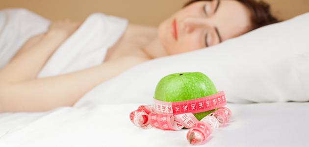 نصائح بسيطة تساعدك في حرق الدهون أثناء النوم بسهولة وفعالية لفقدان الوزن الزائد