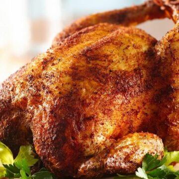 طريقة سلق الدجاج كالمحترفين للحصول على شوربة ذات طعم شهي مميز ومختلف بمكون سري واحد