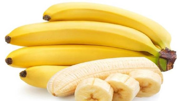 تخزين الموز في الفريزر بثلاث طرق دون تغيير لونه للأسود لمدة 6 شهور لعصير رمضان والصيف