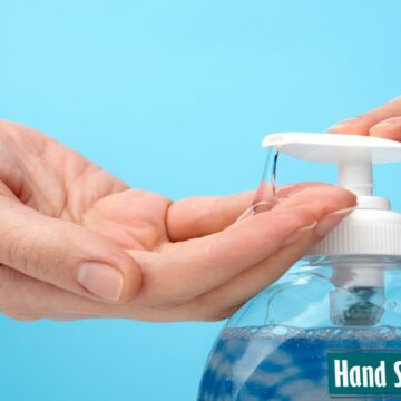 طريقة صنع مطهر اليدين في المنزل بخطوات سهلة وبسيطة بعد ارتفاع أسعارها للحماية من الأمراض
