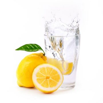 فوائد ماء الليمون: 6 أشياء ستحدث لجسمك عند شرب كوب كل صباح وفق أحدث الدراسات