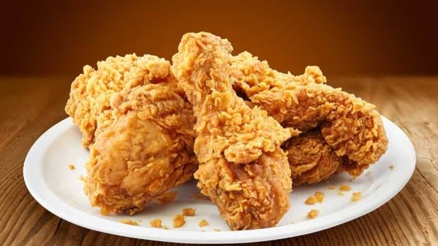 طريقة عمل دجاج كنتاكي كالمحترفين في المنزل أحلى من المطاعم مع سر الخلطة الأصلية لطعم مقرمش