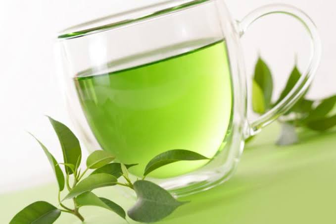 دراسة حديثة تكشف عن فوائد الشاي الأخضر الخارقة وتؤكد كوب واحد في اليوم يعزز مناعتك ويغير حياتك