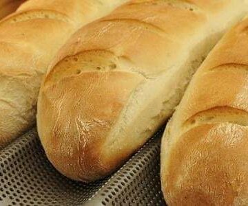 طريقة عمل الخبز الفرنسي بخطوات سهلة وبسيطة وغير مكلفة