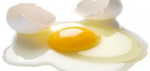 وصفات من بياض البيض للتخلص من القشرة وتكثيف الشعر والعناية به