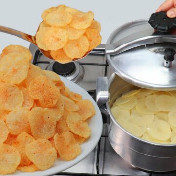 طريقة عمل البطاطس الشيبسي بحبة بطاطس وكوب نشا بدون أي مواد حافظة واحفظيه لمدة سنة