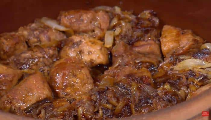 طريقة عمل طاجن اللحم في الفرن “لعزومات رمضان 2023” بمكونات بسيطة