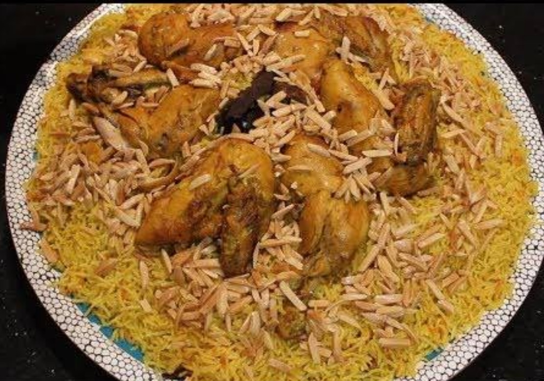 “من المطبخ السعودي” طريقة عمل أرز بخاري بالدجاج خطوة بخطوة بأقل مجهود