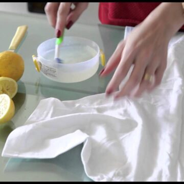 طريقة سحرية لتنظيف الملابس البيضاء من البقع والاصفرار هتبقى بتلمع وكانها جديدة بدون تكاليف ولا مجهود