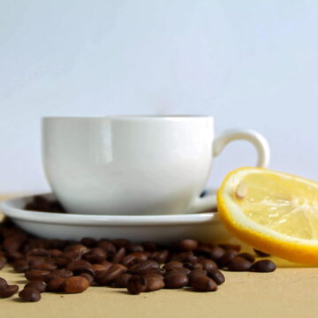 خلطة القهوة الليمون الجبارة لتقشير وتبييض الجسم بالكامل والتخلص من الجلد الميت والبقع