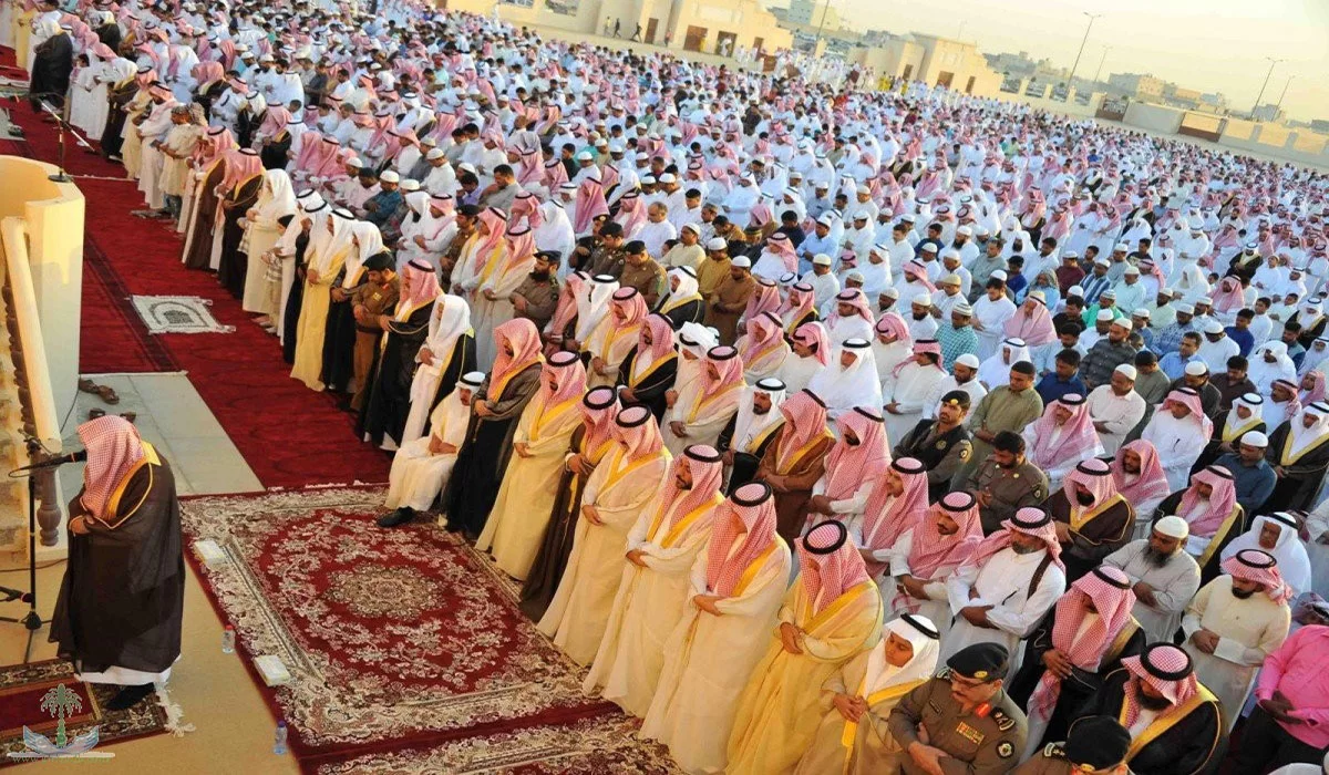 موعد صلاة عيد الفطر المبارك 2023 في السعودية والامارات ومصر