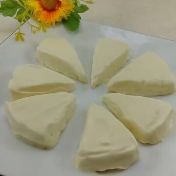 بكوب لبن واحد طريقة عمل الجبنة المثلثات الأصلية بمقادير غير مكلفة وبطعم كالجاهز وتحدي