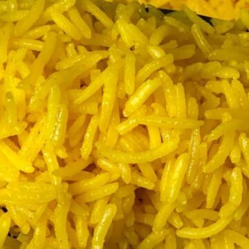 طريقة عمل الأرز البسمتي “الأصفر” في منزلك أحسن من الجاهز في العزومات