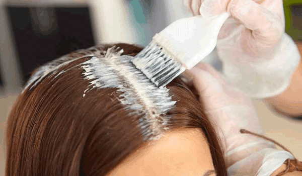 طريقة فرد الشعر بالمايونيز ولتنعيم وترطيب الشعر باستخدام مكونات طبيعية في المنزل