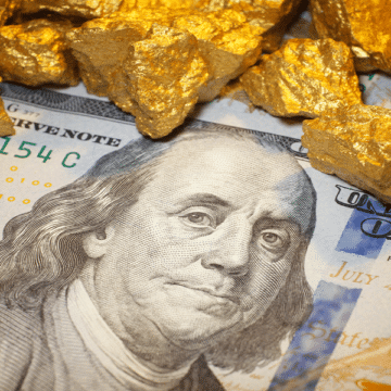 “في النازل عالمياً” توقعات سعر الذهب في عام 2024 هل سينخفض سعره أم سيرتفع؟