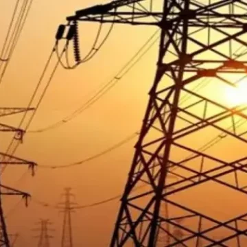 شركة الكهرباء المصرية توضح سبب انقطاع الكهرباء اليوم في مصر