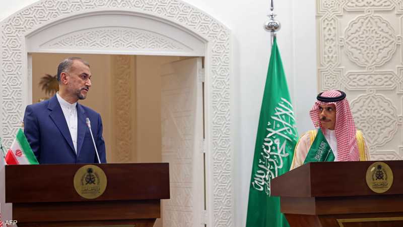 وزير الخارجية السعودي يؤكد على أهمية تعزيز التعاون مع إيران في سبيل تحقيق الاستقرار الإقليمي