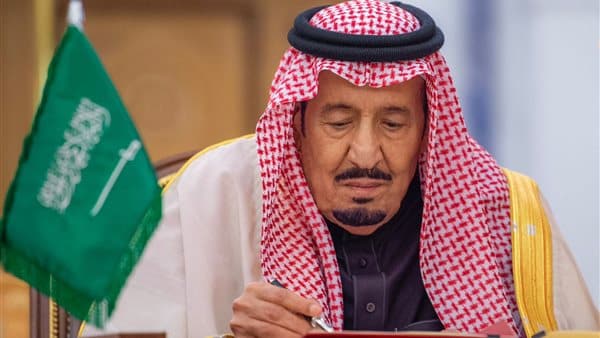 فرحة كبيرة في المملكة العربية السعودية بسبب القرارات الجديدة من الملك سلمان